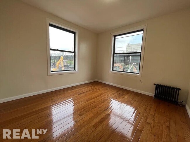 Foto del edificio - 500 West 213th Street