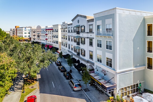 Building Photo - The Flats At Avalon Park