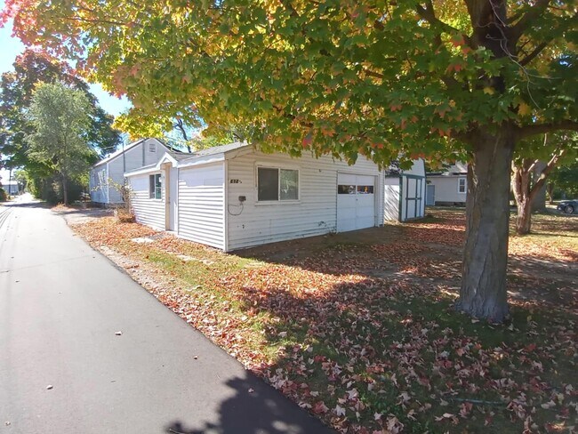 Foto del edificio - 612 N Arnold St