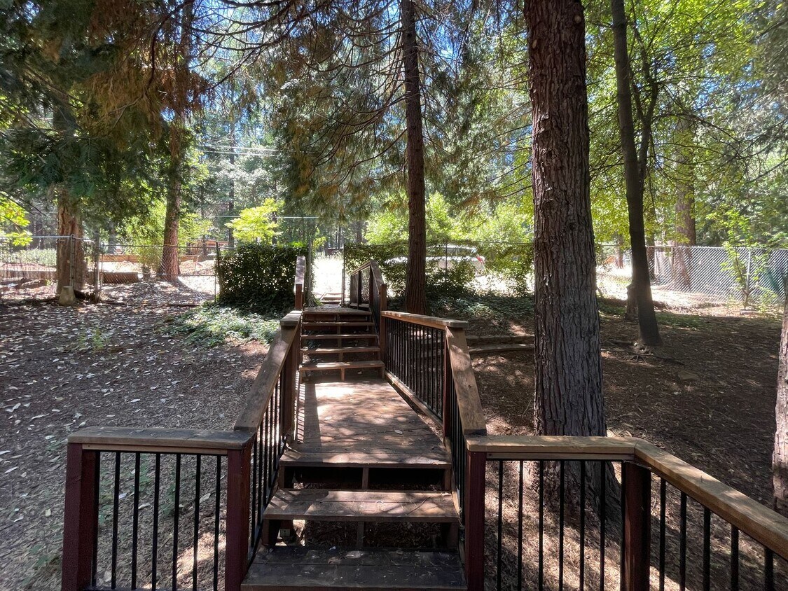 Primary Photo - 3 bed 2 bath manufactured home, upper Maga...