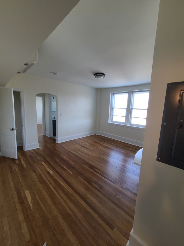 Photo - 5040 New Hampshire Ave NW (Washington, DC)