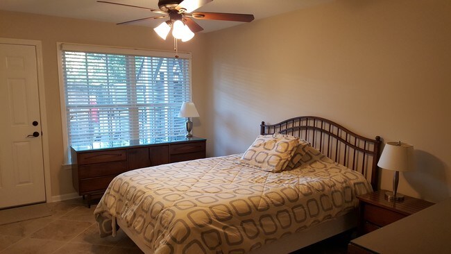 Bedroom - 503 E Broughton St