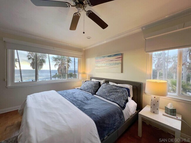Foto del edificio - 1039 Coast Blvd