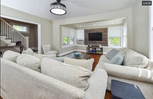 Living Room - 490 Castle Ave