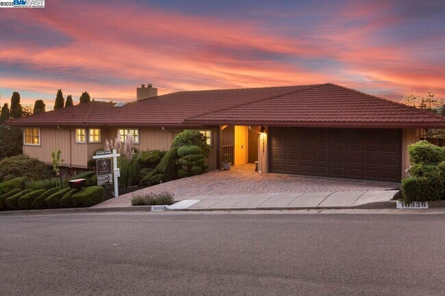 Foto del edificio - 10336 Greenview Dr