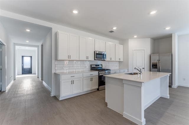 Building Photo - 2601 Lost Crk Wy