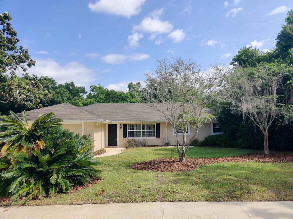 Foto principal - 615 Fox Valley Dr