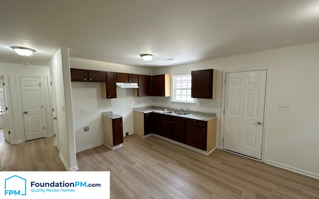 Foto del edificio - 4299 Briarberry Ln
