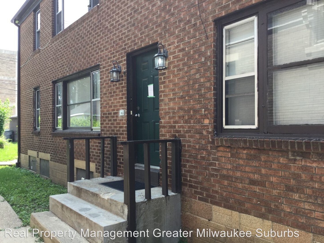3233 W Juneau Ave Unit 1, Milwaukee, WI 53208 Condo for Rent in