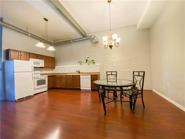 Foto del edificio - 915 Decatur St