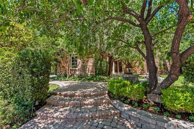 Foto del edificio - 26817 Mont Calabasas Dr
