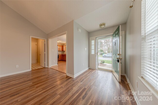Foto del edificio - 13225 Lampmeade Ln