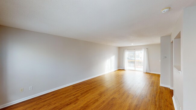 Building Photo - 817 William Howard Taft Rd
