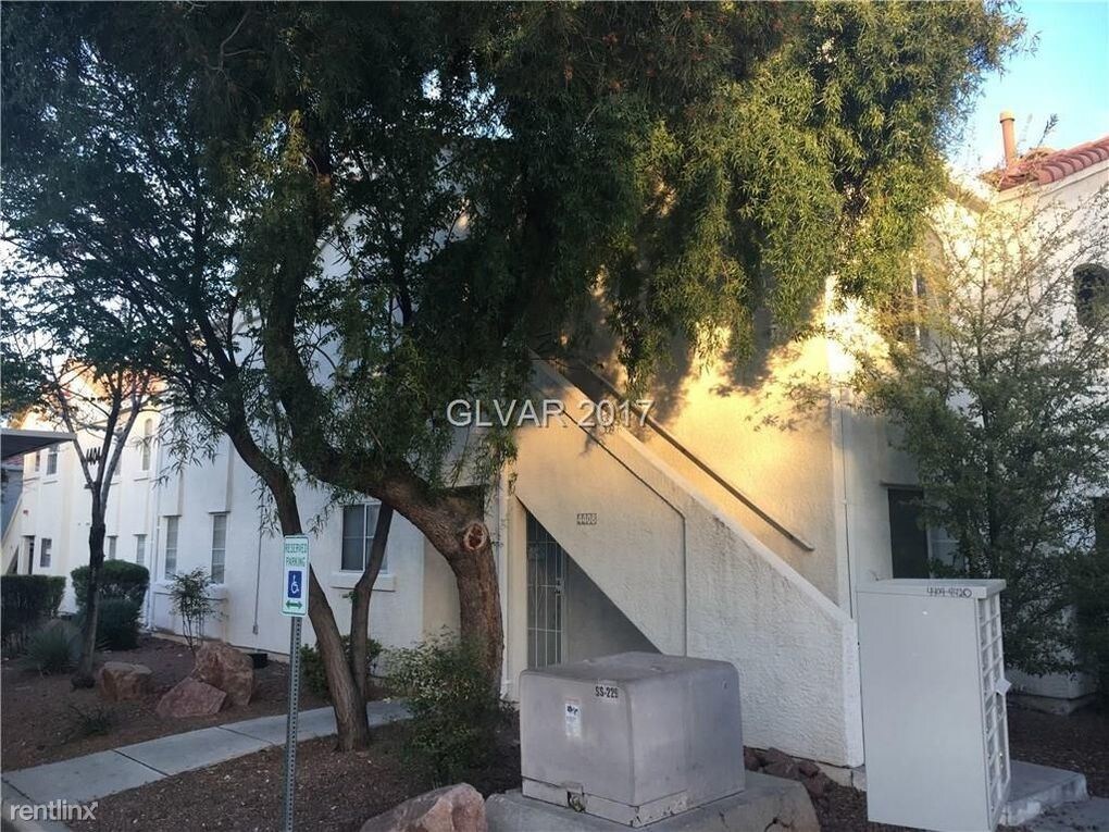 Primary Photo - 4408 W Lake Mead Blvd
