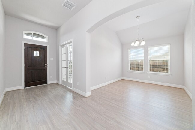 Building Photo - 3230 Andlor Hills Dr