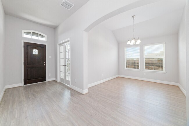 Foto del edificio - 3230 Andlor Hills Dr