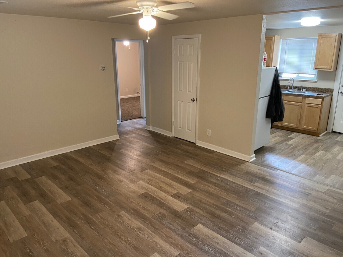 Foto principal - 1590 Swadley St