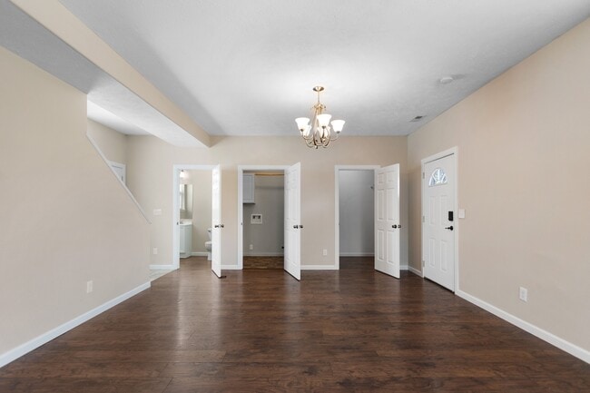 Building Photo - 3164 E 16th Ave