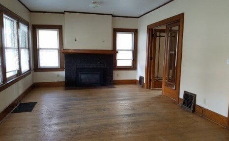 Building Photo - 111 S Lucas St