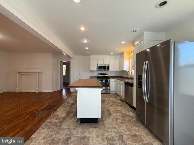 Foto del edificio - 820 Ridgeview Rd