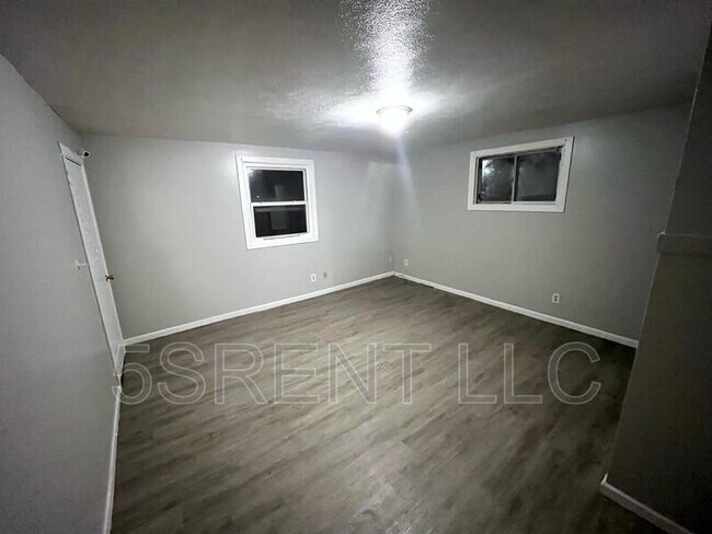 Foto del edificio - 236 S Mary Ellen St