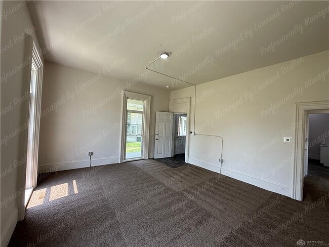 Building Photo - 314 Selma Rd