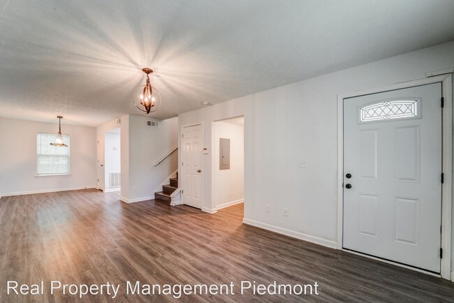 Building Photo - 3 br, 1.5 bath House - 992 Parsons