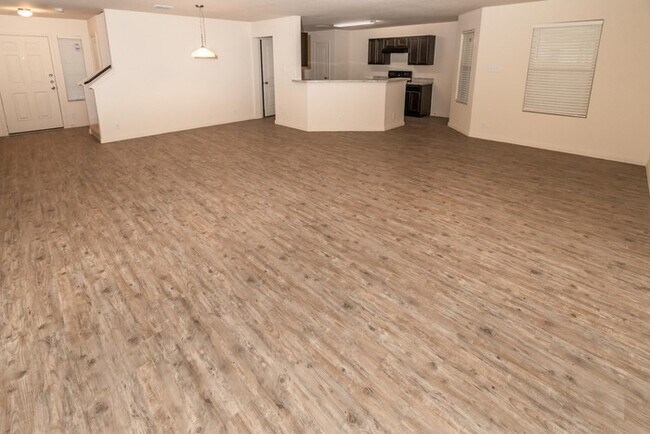 Foto del edificio - Tesoro Hills - 5018 War Horse Drive, San A...