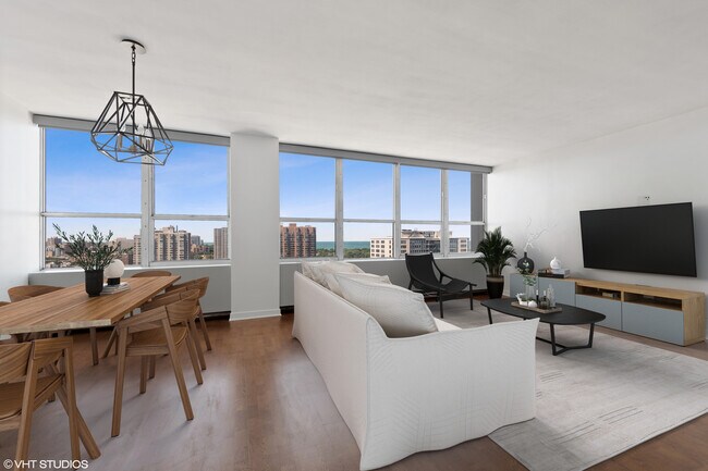 Foto del edificio - 655 W Irving Park Rd