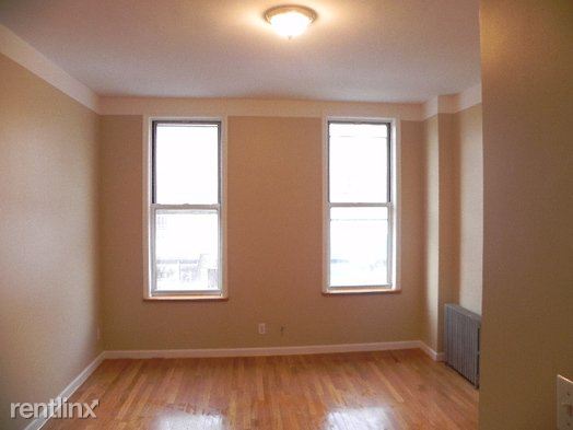 Building Photo - 157 Driggs Ave