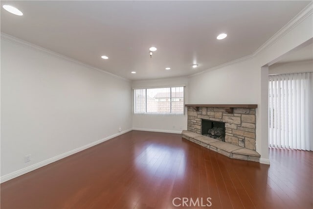 Building Photo - 8466 Kington Way