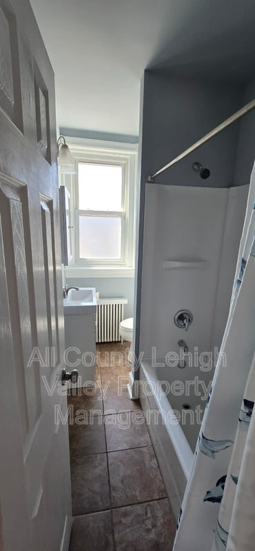 Foto del edificio - 118 E North St