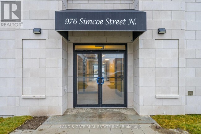 Photo du bâtiment - 976 Simcoe St N