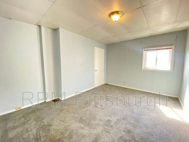 Building Photo - 4554 Rosina Way
