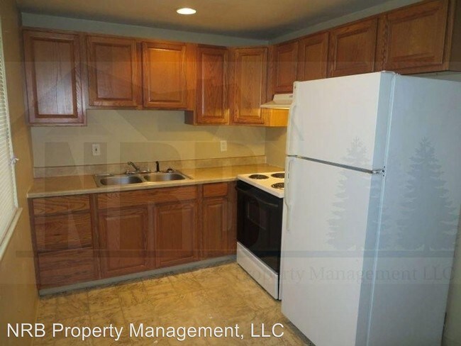 Building Photo - 3717-3719 S Manitou Way