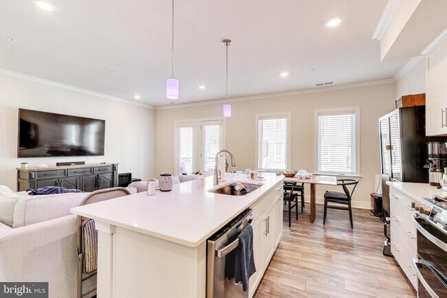 Foto del edificio - 15547 Smoke Box Way