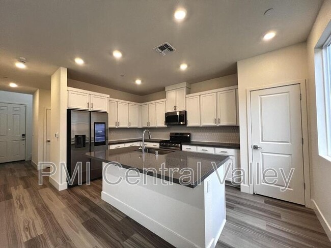 Building Photo - 3275 Hayduke St