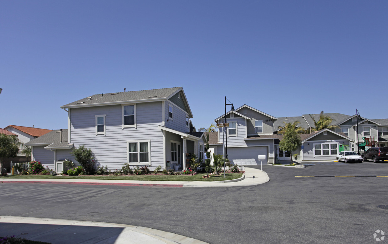 Building Photo - Villa Cesar Chavez