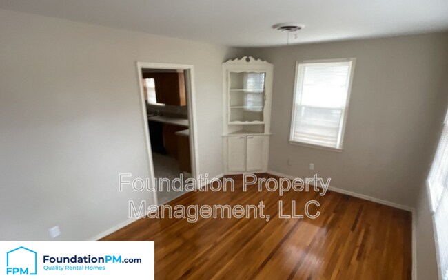 Building Photo - 1760 S Goodlett St