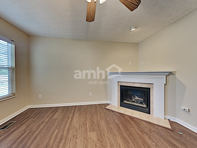 Building Photo - 6955 Saint Croix Ln