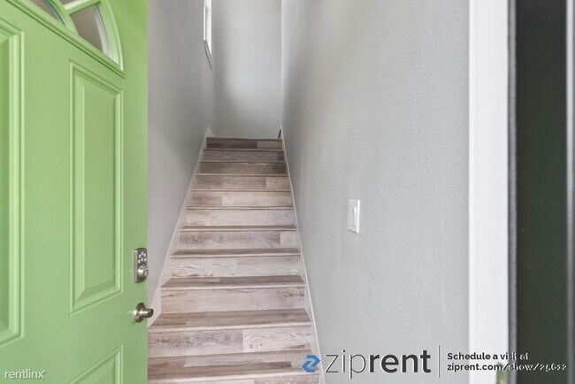 Foto del edificio - 5 br, 3 bath House - 6020 Telegraph Ave, O...