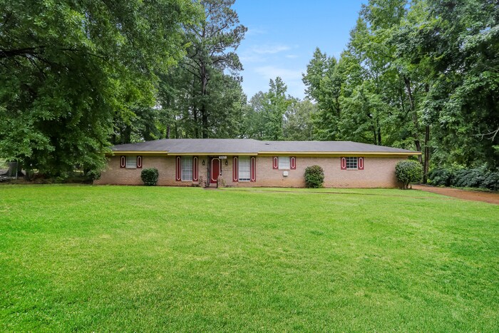 Primary Photo - Beautiful 3 Bedroom Home in Jackson!
