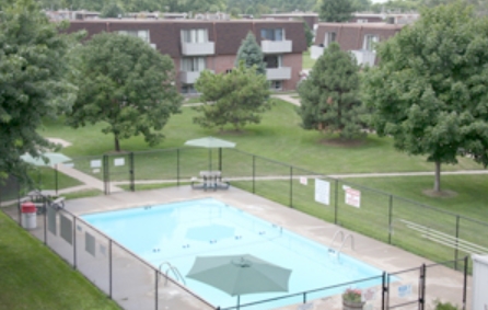 Piscina - Nye Apartments