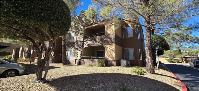 Building Photo - 2200 S Fort Apache Rd