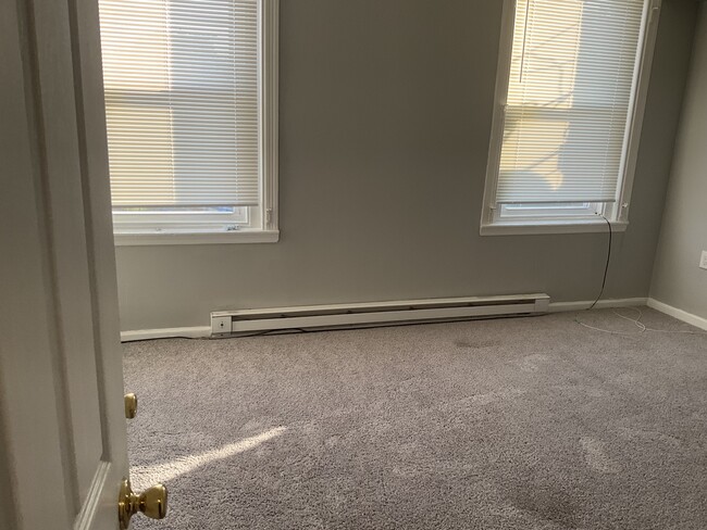 Building Photo - 4287 Mantua Ave