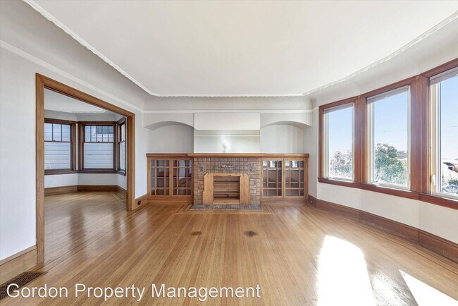 Building Photo - 2 br, 1.5 bath House - 2488 20th Ave