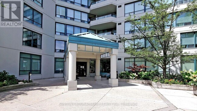 Building Photo - 120 Promenade Cir