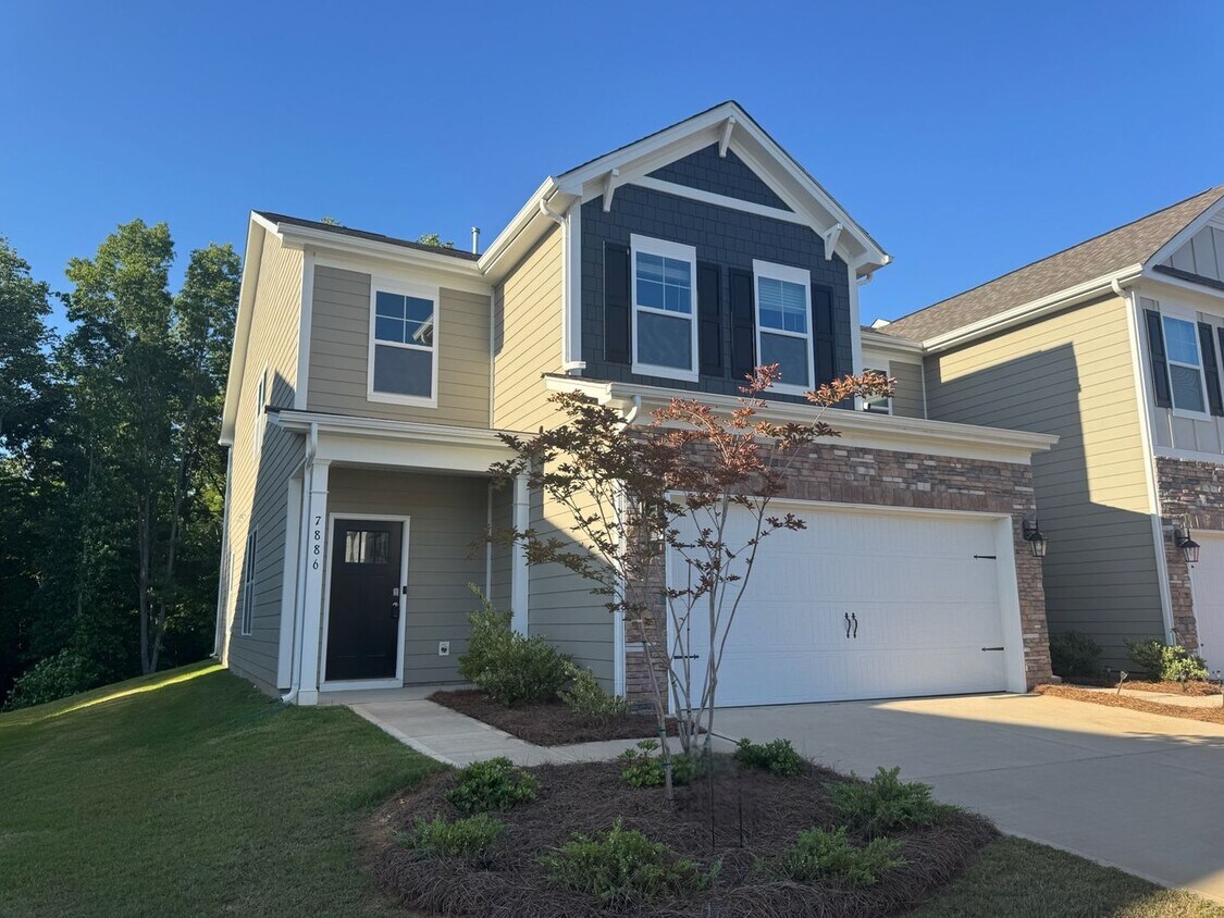 Primary Photo - Beautiful Four Bedroom Townhouse in Sherri...