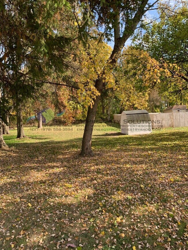 Building Photo - AVAILABLE NOW! Madison Schools!