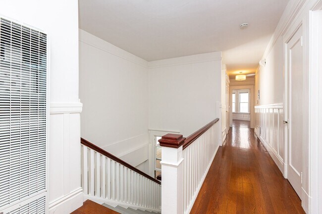 Foto del edificio - 960-966-966 Broadway